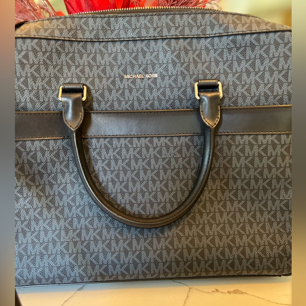 Michael Kors, laptop briefcase - Picture 8 of 9